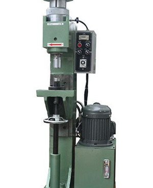 合格的氣壓鉚接機(jī)有哪些特點？